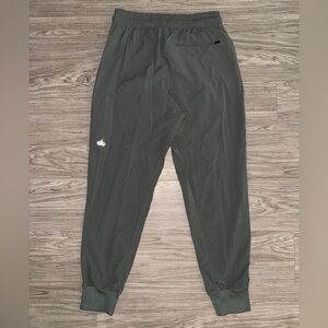 Alo Yoga Green Co-Op Activewear Lightweight Jogger Pants Women's Size S
